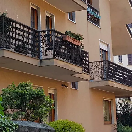 Stresa B&B 아파트