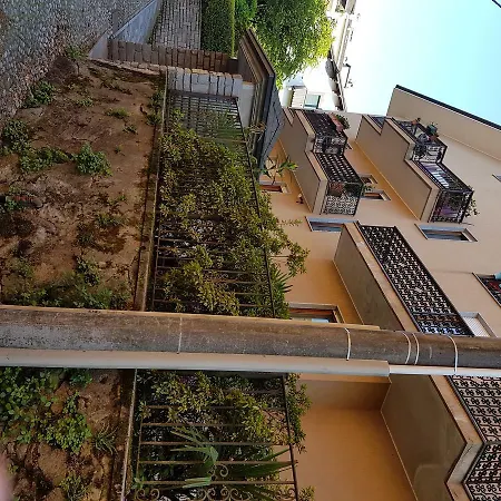 아파트 Stresa B&B *